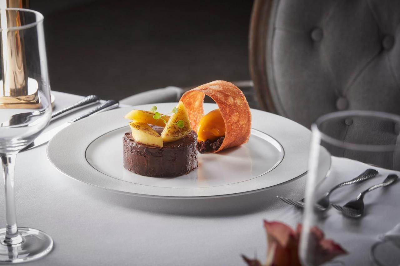 Bathen House Boutique Hotel Dış mekan fotoğraf A plate of foie gras